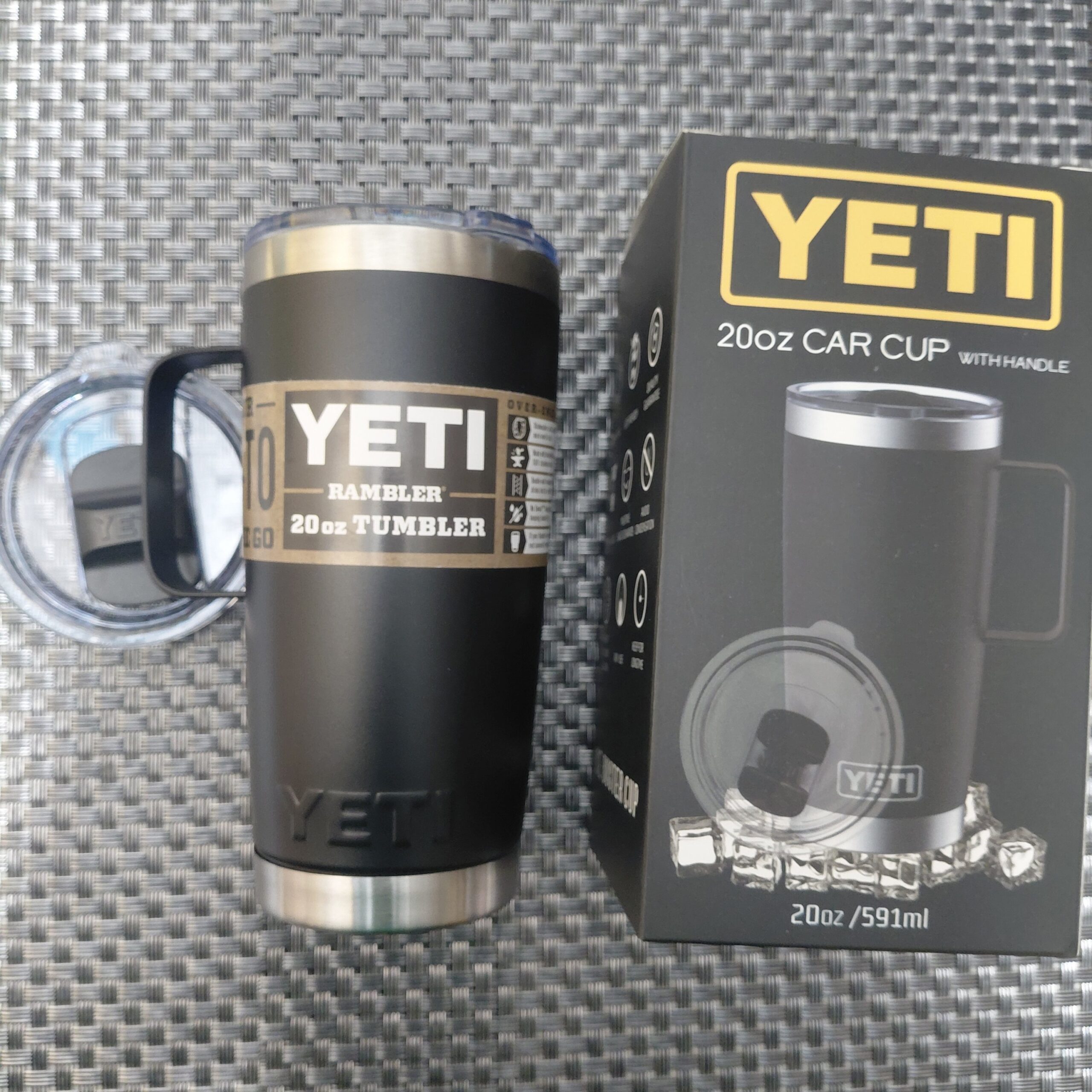 Termo vaso yeti con asa 20 onzas color negro